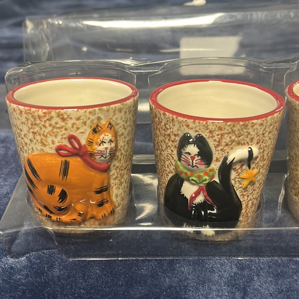 Vintage Christmas cat votive candle holders - Picture 3 of 4